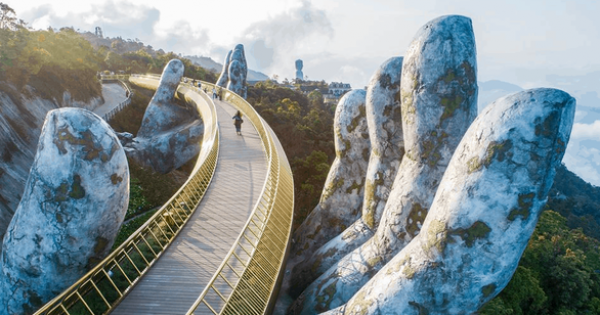 Cầu Vàng ở Đà Nẵng vào danh sách “kỳ quan thế giới mới” của báo Anh