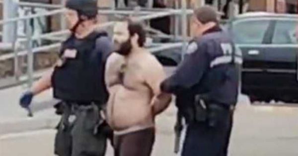 Xả súng kinh hoàng tại siêu thị ở Mỹ, nhiều người chết