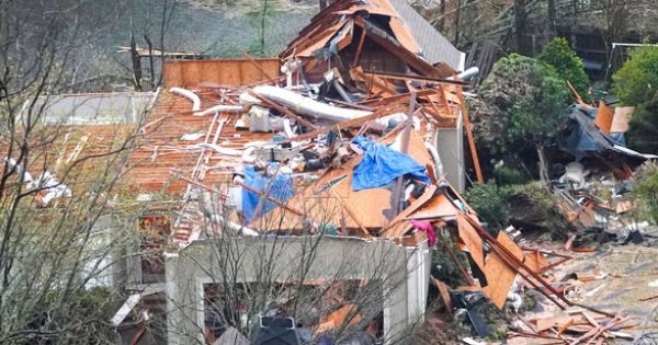 Lốc xoáy hủy diệt ở Mỹ: 5 người thiệt mạng, khu dân cư bị san phẳng