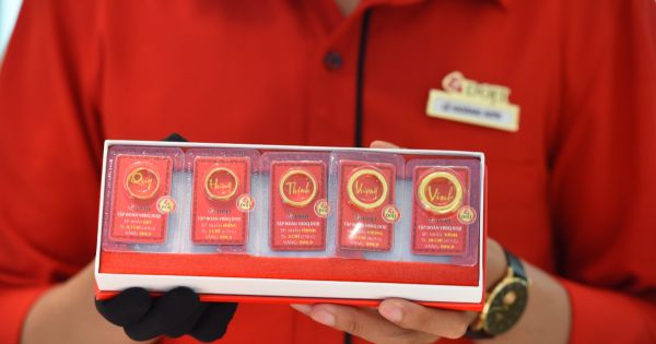 Giá vàng bất ngờ tăng đồng loạt