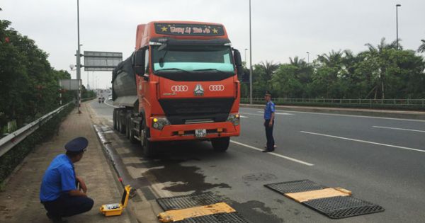 Hà Nội xử phạt hơn 7 tỷ đồng các trường hợp chở hàng quá khổ, quá tải
