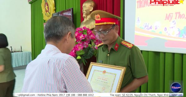 Tiền Giang: Khen thưởng 3 tập thể có thành tích trong công tác cấp căn cước công dân