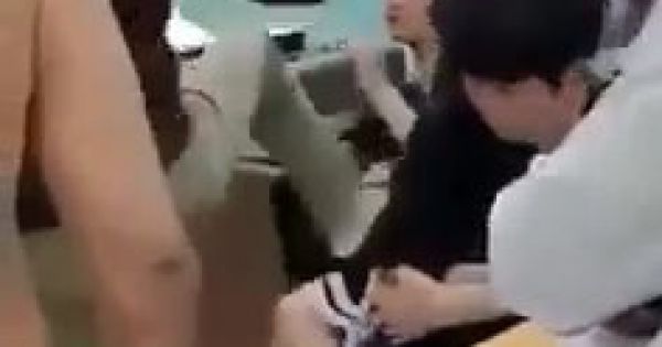 Hai thiếu niên 14 tuổi bị đấm đá dã man trong phòng giám thị ở Trường THCS Nguyễn Văn Tố, Q10, TP. HCM