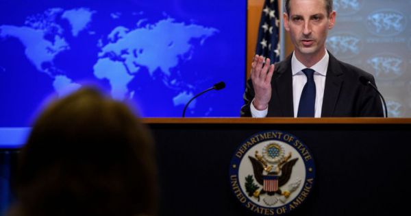 Mỹ nới lỏng hạn chế quan hệ với Đài Loan