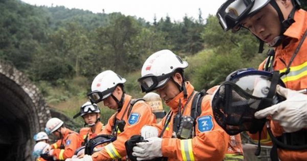 Sập mỏ than ngập nước ở Trung Quốc, hơn 20 người mắc kẹt