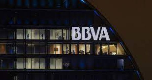 Ngân hàng lớn thứ 2 Tây Ban Nha có kế hoạch sa thải 3.000 nhân viên