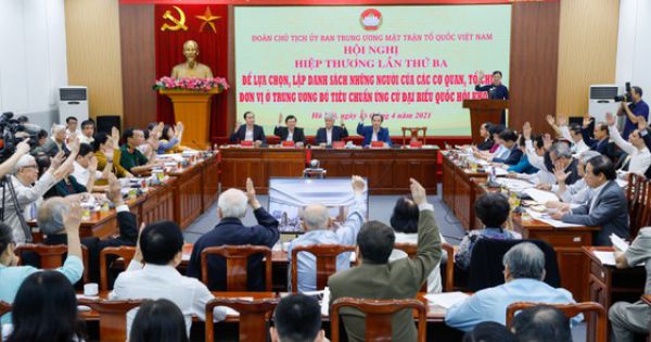 17 Ủy viên Bộ Chính trị ứng cử Quốc hội khóa mới