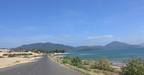 Đề xuất lấn 1.500 ha biển ở Vân Phong