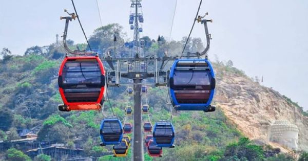 Cáp treo Núi Sam chính thức hoạt động sau 5 năm đầu tư