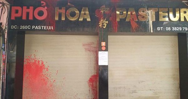 Vụ “khủng bố” quán phở Hòa: Đề nghị truy tố thêm 1 bị can