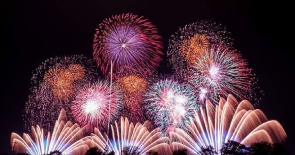 Nhiều tỉnh, thành bắn pháo hoa tầm thấp dịp lễ 30/4 và 1/5