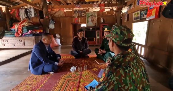 Niềm vui của những người lần đầu tiên đi bầu cử