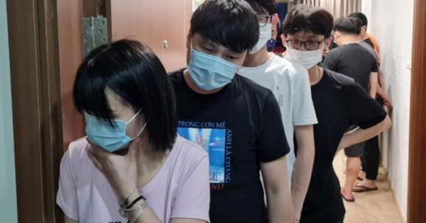 Khởi tố, bắt tạm giam đối tượng tổ chức cho người ở lại Việt Nam trái phép