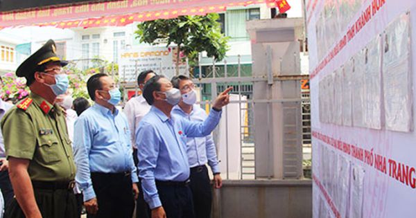 Phó Chủ tịch Quốc Hội Đỗ Bá Tỵ giám sát, kiểm tra công tác chuẩn bị bầu cử tại TP. Nha Trang