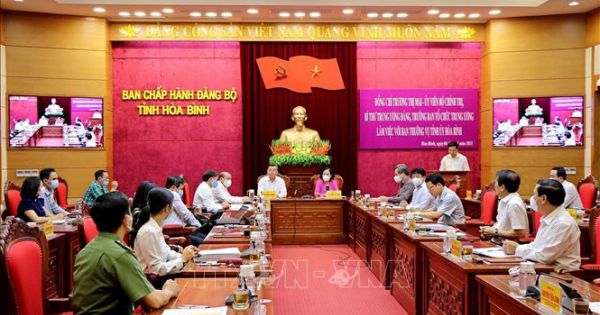 Trưởng ban Tổ chức Trung ương Trương Thị Mai làm việc tại Hòa Bình về công tác chuẩn bị bầu cử