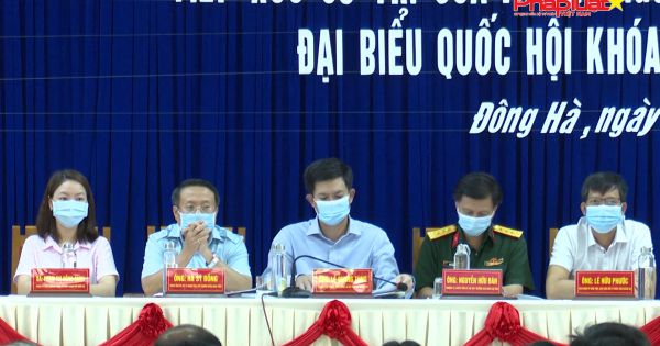 Ứng cử viên đại biểu Quốc hội khóa XV tiếp xúc với cử tri tại TP Đông Hà