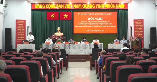 Ứng cử viên Đại biểu Quốc hội trình bày chương trình hành động trước cử tri Quận 1, TP.HCM