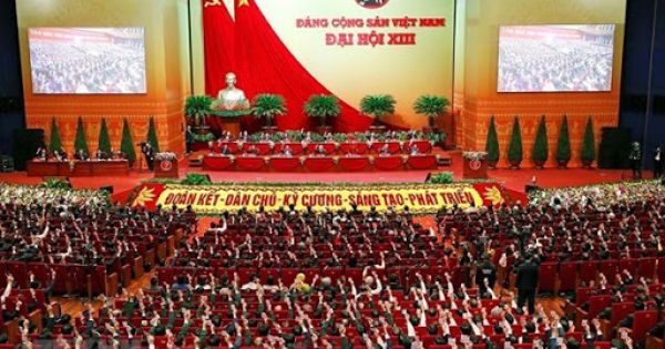 Đưa Nghị quyết Đại hội XIII của Đảng vào cuộc sống: Phát triển con người toàn diện, xây dựng nền văn hóa đậm đà bản sắc