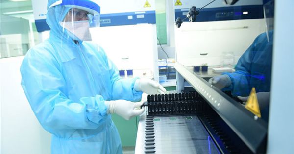 TP.HCM hỏa tốc xét nghiệm COVID-19 hơn 75.000 mẫu trong bệnh viện