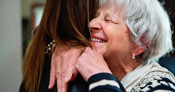 Từ ngày 17/5, Anh tái mở cửa sau bốn tháng phong toả vì Covid-19