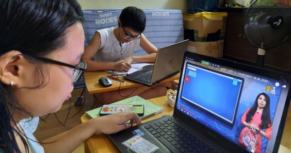 Bộ GĐ&ĐT cho phép thi trực tuyến, các trường đẩy mạnh ôn tập