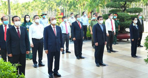 Chủ tịch nước Nguyễn Xuân Phúc dâng hoa, dâng hương tại các di tích lịch sử ở huyện Hóc Môn