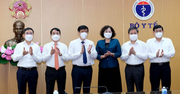 Bộ Y tế tiếp nhận hỗ trợ 160 tỷ đồng và 4 triệu liều cho quỹ mua vắc xin phòng COVID-19