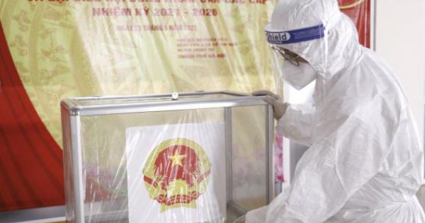 Hơn 2.200 người bỏ phiếu bầu cử tại nơi phong tỏa Bệnh viện K