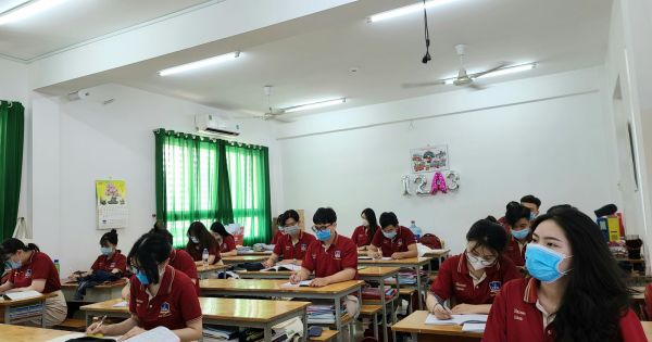 TP.HCM: Ôn tập cho HS cuối cấp dưới 30 người/phòng