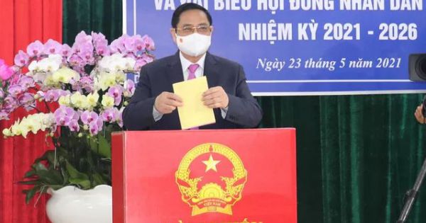 Thủ tướng Phạm Minh Chính bỏ phiếu bầu cử tại quận Ninh Kiều