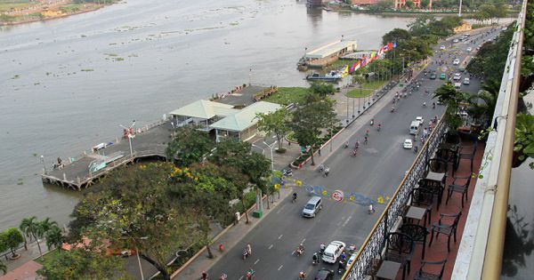 TP.HCM cho phép cho dời, đốn hạ 178 cây xanh ở công viên bến Bạch Đằng