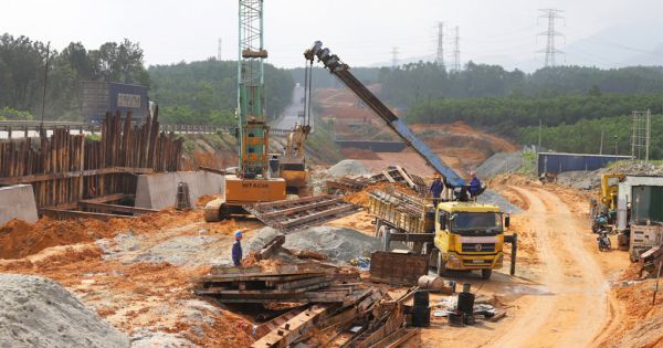 Bộ Giao thông Vận tải cảnh cáo nhiều nhà thầu thi công cao tốc Bắc Nam