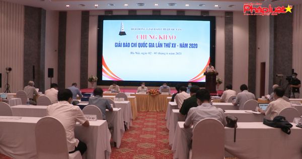 Chung khảo báo chí Quốc Gia lần thứ XV