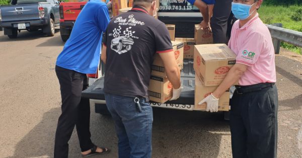 Tuổi trẻ Bình Phước “tiếp sức” tỉnh Mondulkiri (Campuchia) trong cuộc chiến chống Covid-19