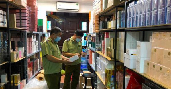 Triệt phá đầu mối nhập lậu nước hoa trị giá gần 10 tỷ đồng