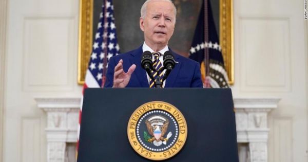 Mỹ vận chuyển lô vaccine Pfizer đầu tiên ra nước ngoài