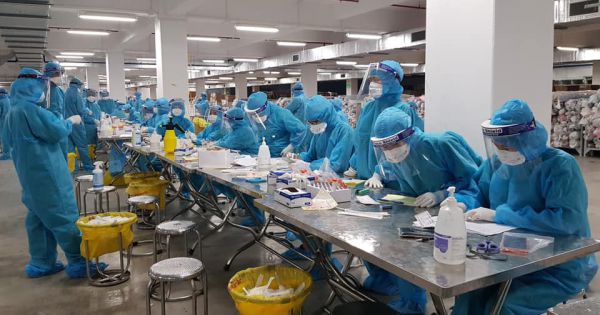 Hà Nội họp khẩn sau khi ghi nhận 10 ca nhiễm SARS-CoV-2 trong cộng đồng