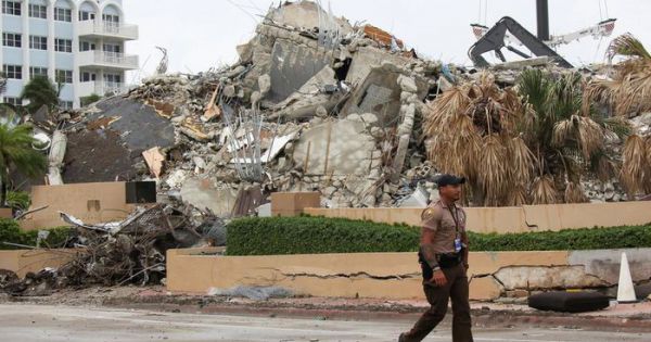 Sập chung cư Mỹ, ngừng tìm người sống sót, chỉ thu hồi thi thể dù còn 86 người mất tích