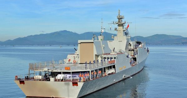 Hai chiến hạm Trần Hưng Đạo và Quang Trung đến Nga dự lễ duyệt binh