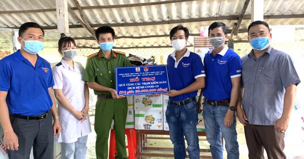 Báo Pháp Luật VN, BIDV Bạc Liêu đồng hành cùng lực lượng kiểm soát dịch bệnh COVID-19