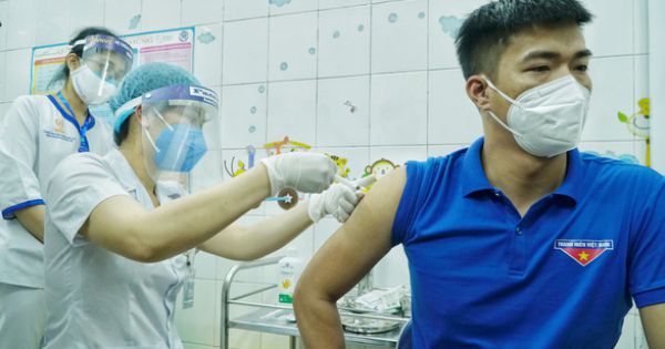 Thủ tướng yêu cầu Bộ Y tế phải tạo thuận lợi cho doanh nghiệp tiếp cận được nguồn vắc xin