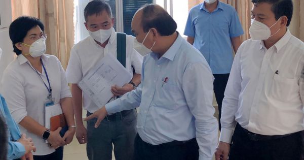 Chủ tịch nước kiểm tra công tác phòng, chống dịch tại Bình Dương