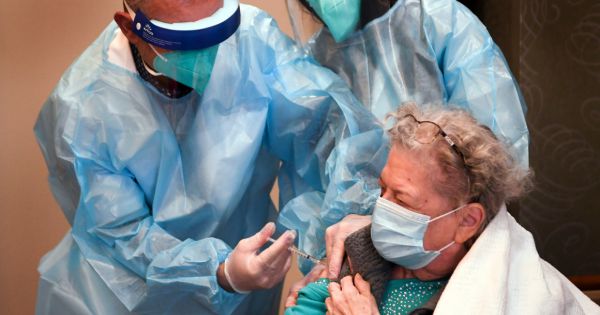 EU vượt Mỹ trong chiến dịch tiêm chủng Covid-19