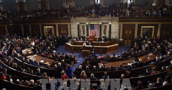 Mỹ thông qua gói ngân sách khổng lồ 1.000 tỉ USD