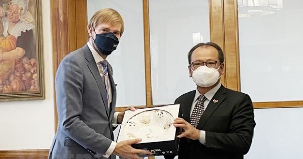 CH Czech chuyển Việt Nam 250.800 liều vaccine AstraZeneca và Moderna