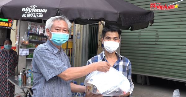 TP. Hà Nội: Phường Tây Mỗ hỗ trợ người dân bị ảnh hưởng bởi đại dịch Covid – 19