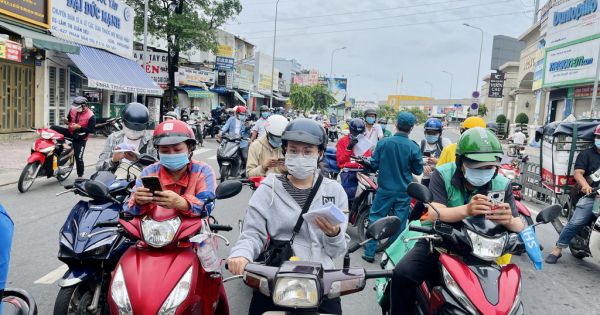 Từ ngày 29/8, TP.HCM thay đổi một số quy định kiểm soát người đi đường