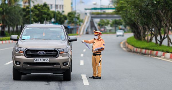 Công an TP.HCM phát hiện 30 F0 di chuyển trên đường nhờ quét mã QR code