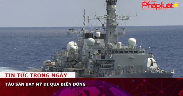 Tàu sân bay Mỹ đi qua Biển Đông