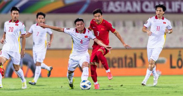 Thủng lưới phút bù giờ, tuyển Việt Nam thua sát nút Trung Quốc